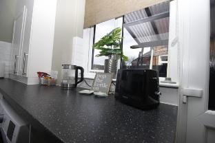 Sunlit Haven - A cosy home from home stay. Vacation rental in Nottingham