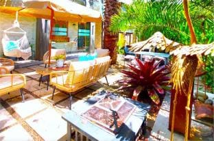 Modern Beach Home for Two! Walk to Ocean beach! Heart of Palm Beach! Vacation rental in Pittwater Council
