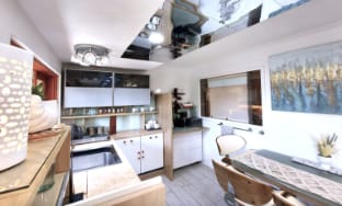 5 beds Home for large Family! Palm Beach Centre ! Walk to Ocean Beach! Game room! Vacation rental in Pittwater Council