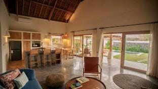 Irama Surf Villas - Villa Sejati Villa in Sekongkang