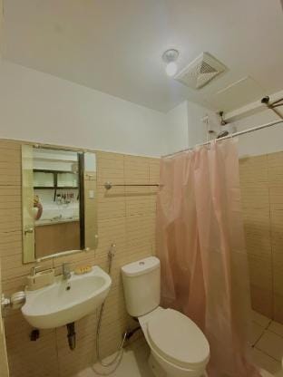 Condo unit with balcony •Free Parking&Pet friendly Vacation rental in Baguio