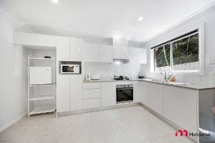 MetaWise BnB Modern 2BR Self-Contained Guest Suite Vacation rental in Campbelltown