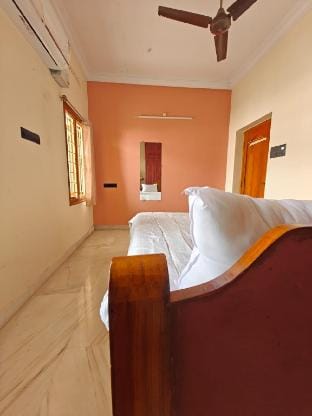 Swarna Thulasi Homestay Vacation rental in Andhra Pradesh