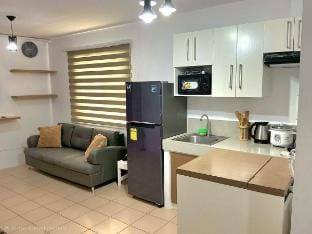 8 Spatial 1BR fully furnished condo Vacation rental in Davao City