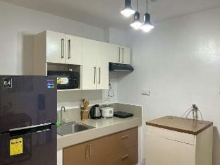 8 Spatial 1BR fully furnished condo Vacation rental in Davao City