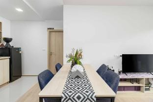 Relax 2BR Condo w/ Pool and Full Gym C262 Vacation rental in Kathu