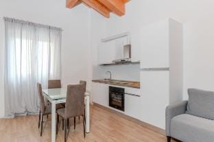 Classic two-room apartment a5 Vacation rental in Sesto San Giovanni