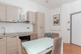 Classic two-room apartment a2 Vacation rental in Sesto San Giovanni