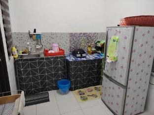Seri Homestay Budget Apartment Seri Iskandar  Vacation rental in Perak Tengah District