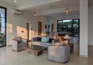 Beach front villa Ashwem Ocean Vacation rental in Mandrem
