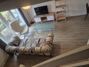 James' Place @1 Gwynnes Vacation rental in Merthyr Tydfil