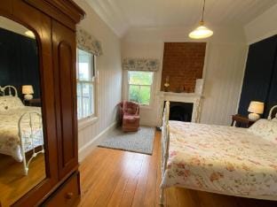 Awen Cottage - Where Heritage meets the heart of Tenterfield Vacation rental in Tenterfield