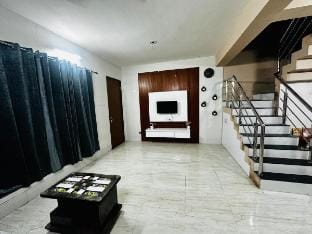Luxurious Farm House - Nature, Peace, Privacy Farm Stay in Gujarat