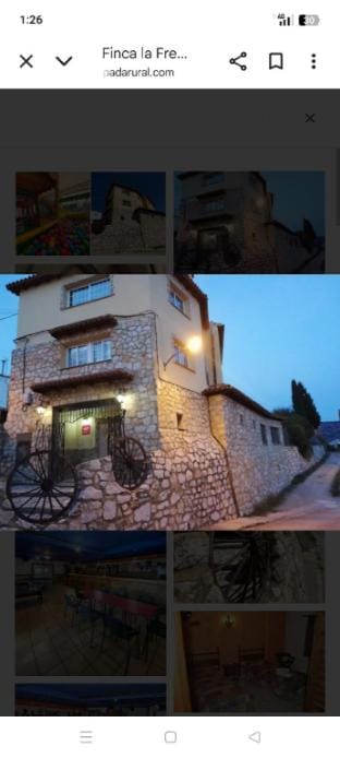 la murallita de Aroa Farm Stay in La Mancha