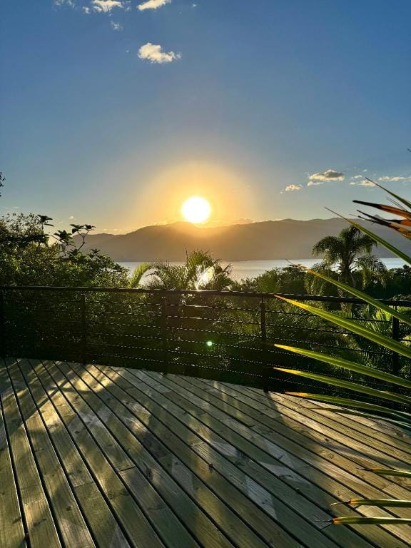 Casa Península Galeria Hotel in São Sebastião