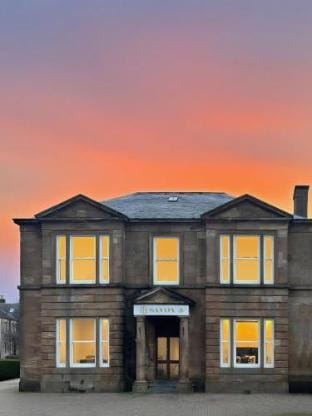Savoy 5 Bed and Breakfast in Ayr