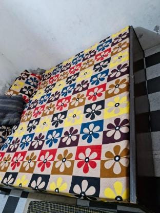 Bansi Bhatt Homestay 90583 Mathura 21779 Vacation rental in Uttar Pradesh