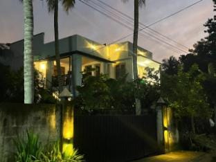 Green Sapphire Home Stay Vacation rental in Sri Lanka