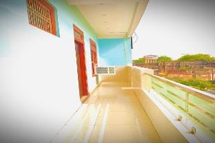 Aparna Palace Ayodhya Hotel in Uttar Pradesh