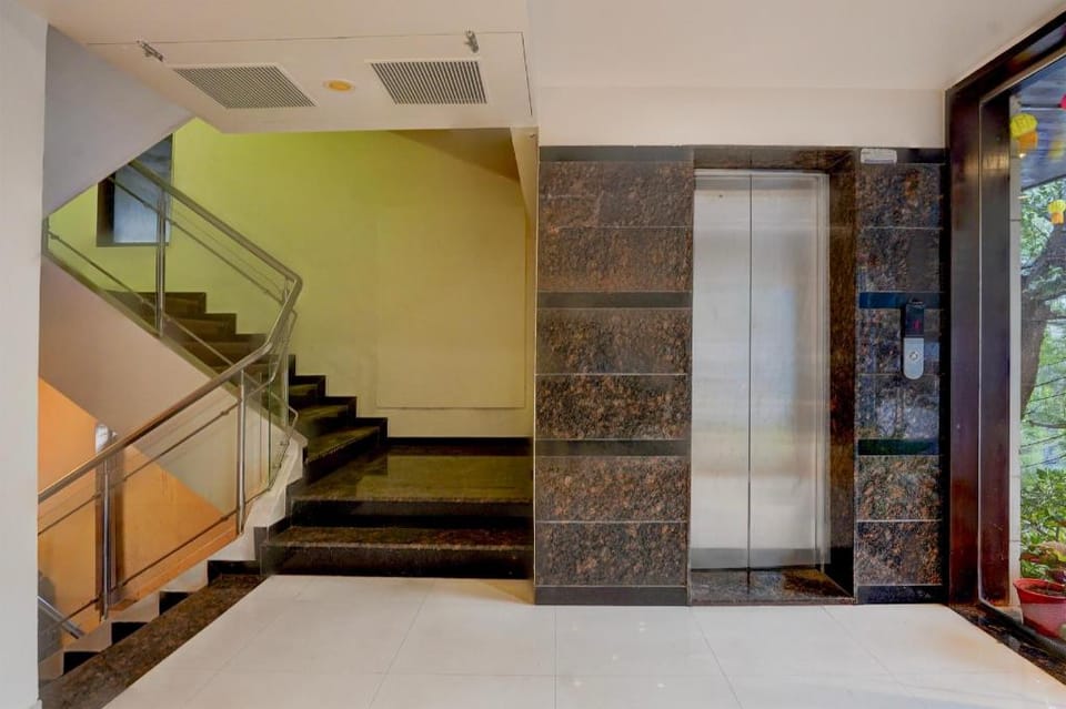 Townhouse Oak Pune Railway Station Formerly Kapil Residency Hotel in Pune
