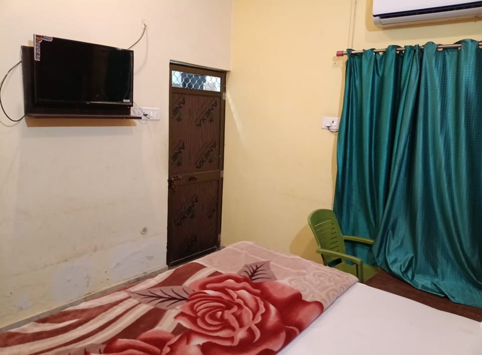 Hotel Maa Dham 10 min walking Ram Mandir Hotel in Nepal