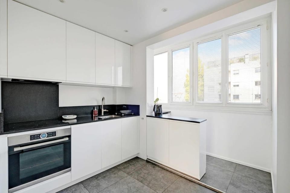 Spacious Apartment- 3BR/6P - Charenton Hotel in Charenton-le-Pont