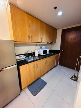 Shell residence tower A 7th floor city /moa view Hotel in Pasay