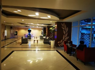 Grand Kamala Lagoon by BIG PROPERTY WHITE BOX Hotel in West Java