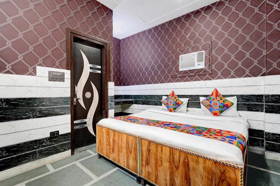 FabHotel Happy Stay I Hotel in Delhi