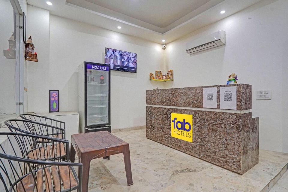 FabHotel Dilnoor Stay Hotel in New Delhi