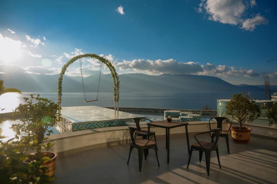 大理歸悅山那邊海景酒店（洱海雙廊店） Hotel in China