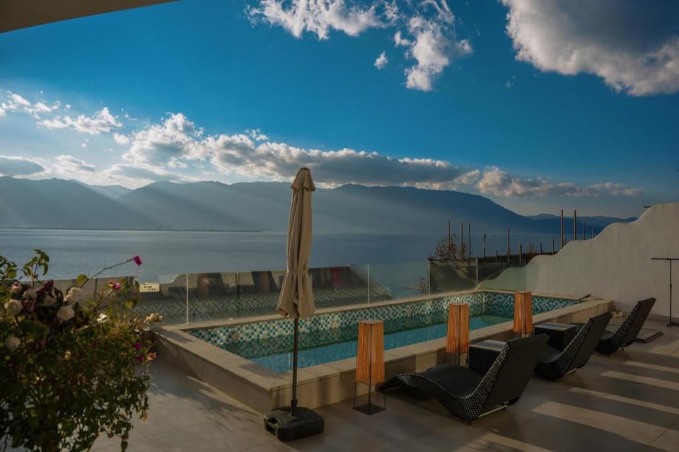 大理歸悅山那邊海景酒店（洱海雙廊店） Hotel in China