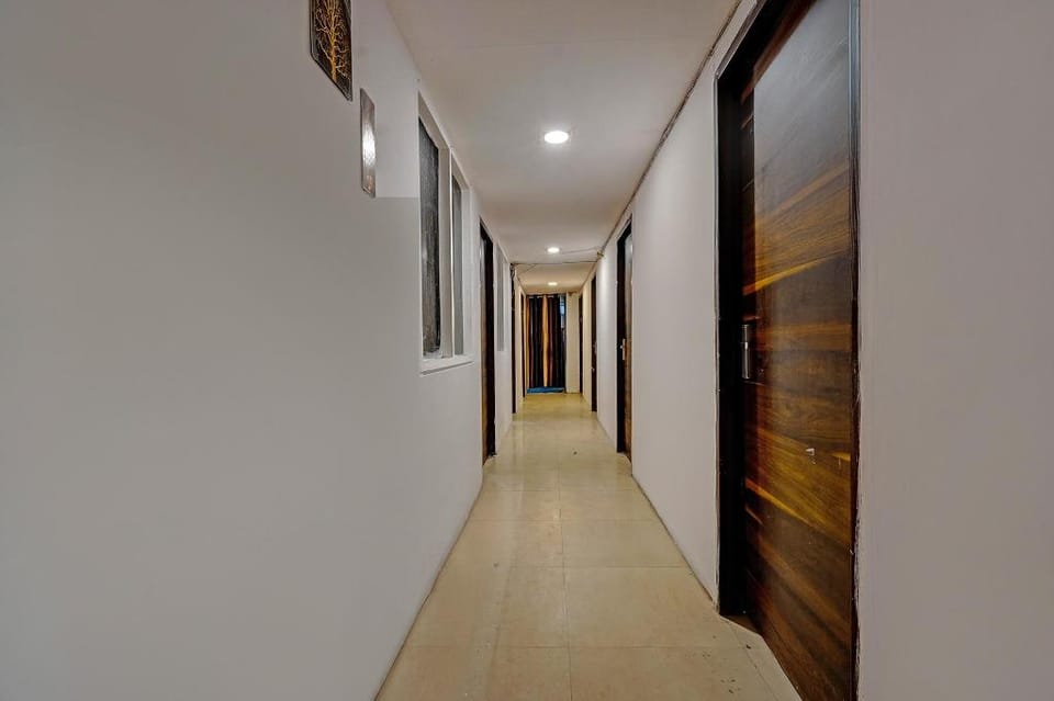 FabHotel Silver key I Hotel in New Delhi