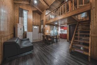Gapyeong Chorokbit Pet Friendly Valley Pension Bed and Breakfast in Gyeonggi-do