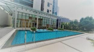 BGC Spacious 1BR Loft Uptown Apartment hotel in Makati