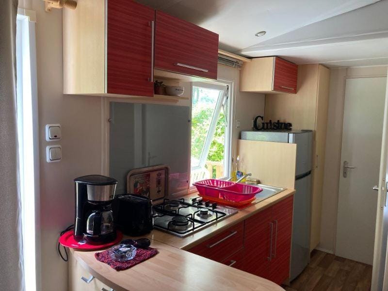 M.Home ACCES T003 2chbr/6pers Luxury tent in Île-de-France