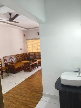 Hills and Fields Full 2 Storey House near munnar Villa in Kerala