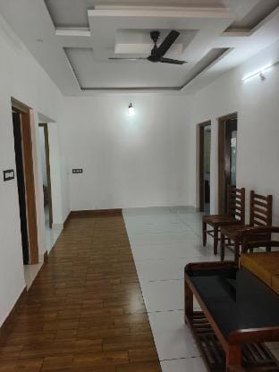 Hills and Fields Full 2 Storey House near munnar Villa in Kerala