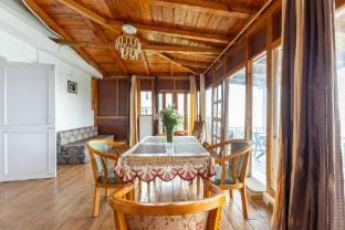 Beech Tree Cottage Villa in Uttarakhand