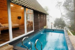 4 BHK PRIVATE POOL VILLA BY KINGS HOLIDAYS Villa in Kerala