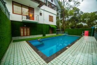 Never Inn Adventure 2 Bedroom Plantation Villa Villa in Kerala