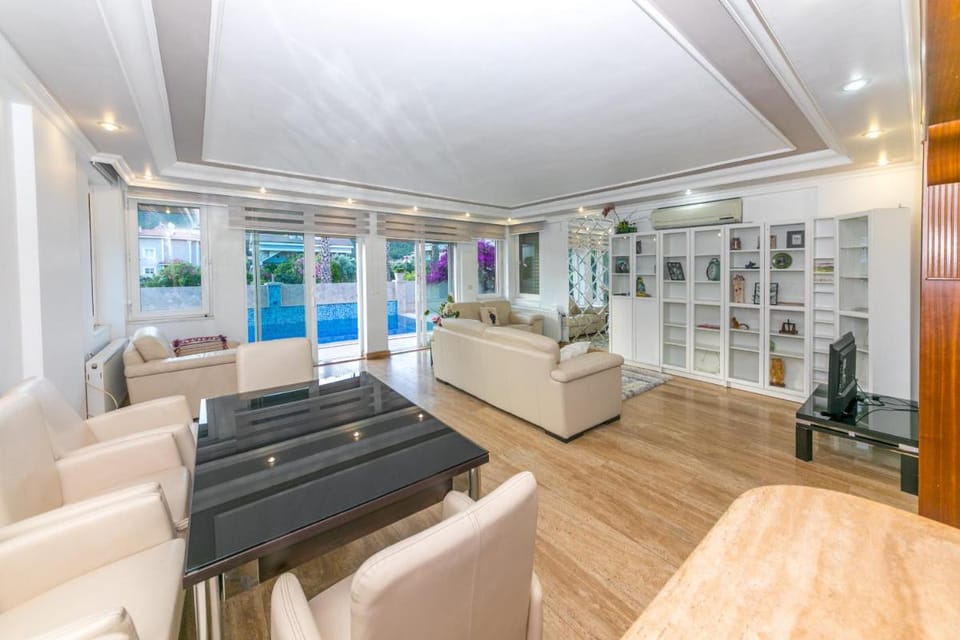 Villa Sukran Daily Weekly Rentals Icmeler Villa in Muğla Province