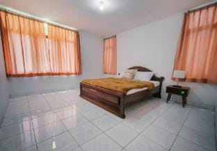 4BR Villa Private Pool Lembang Villa in Parongpong
