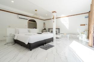 LUXURE VILLA LANTA Villa in Sala Dan