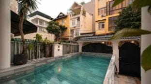 Luxury 4BR Mini Villa for 8 Guests Villa in Ho Chi Minh City