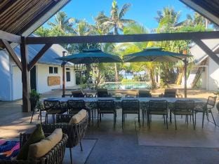 Beach Villa Fiji, Chef option available. Villa in Baravi