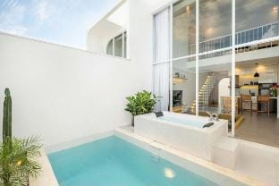 Romantic Villa with Hot Tub & Movie Nights Villa in Bali