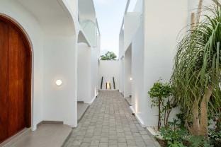 Romantic Loft with Pool, Cinema, Dyson Equipment Villa in Bali