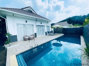 Anchan House - Kamala beach Villa in Kamala