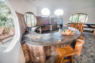 5BR NAUTILUS TREEHOUSE private quiet amid nature Villa in Abiansemal